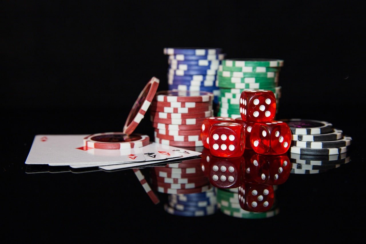 Mobile VIP Club feature cards with account safety reminders